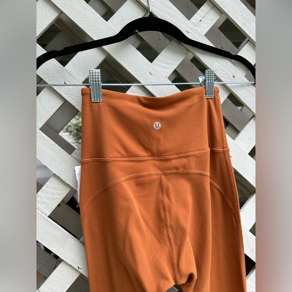 ❤️Lululemon Groove Super-High-Rise Flared Pant Nulu - Picture 4 of 4